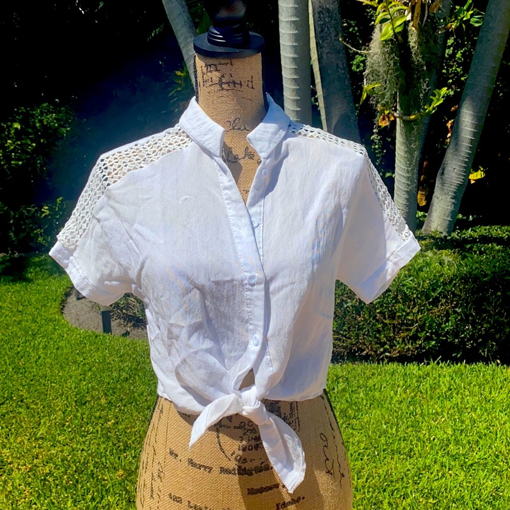 White shrit